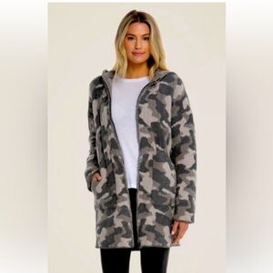 Barefoot Dreams CozyChic Camo Anorak jacket